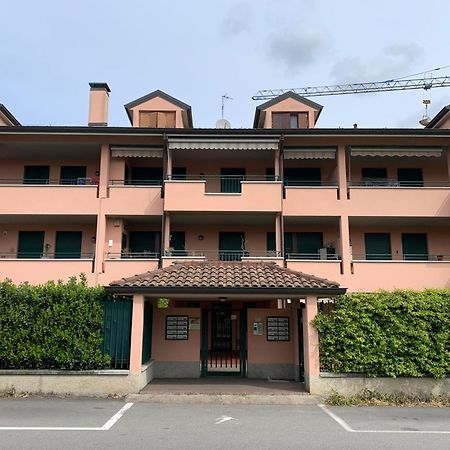 Bilocale A Lainate Lainhouse Lägenhet Exteriör bild